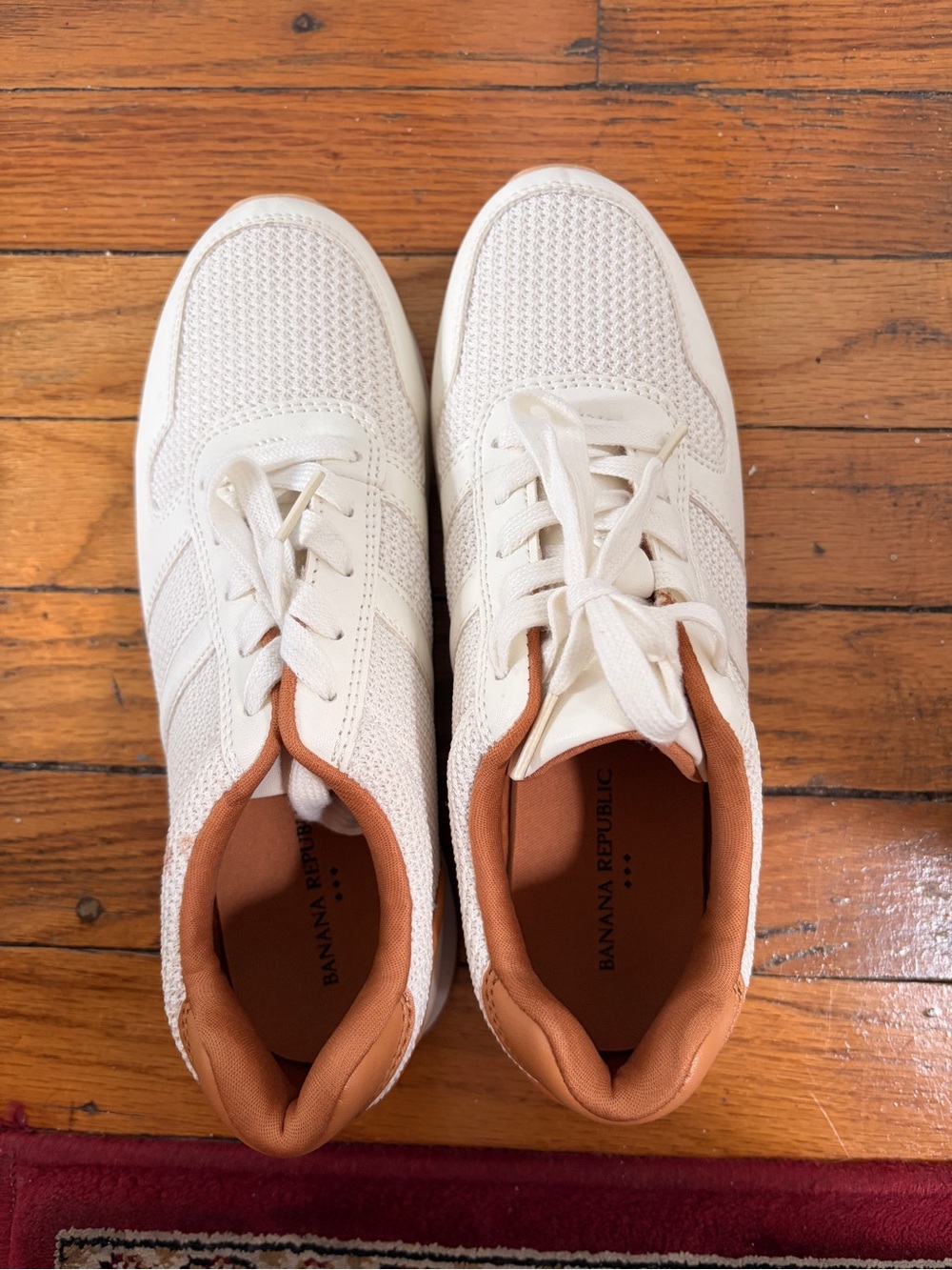 Banana Republic Women’s Size 7 Cream Mesh Sneakers with Tan Interior